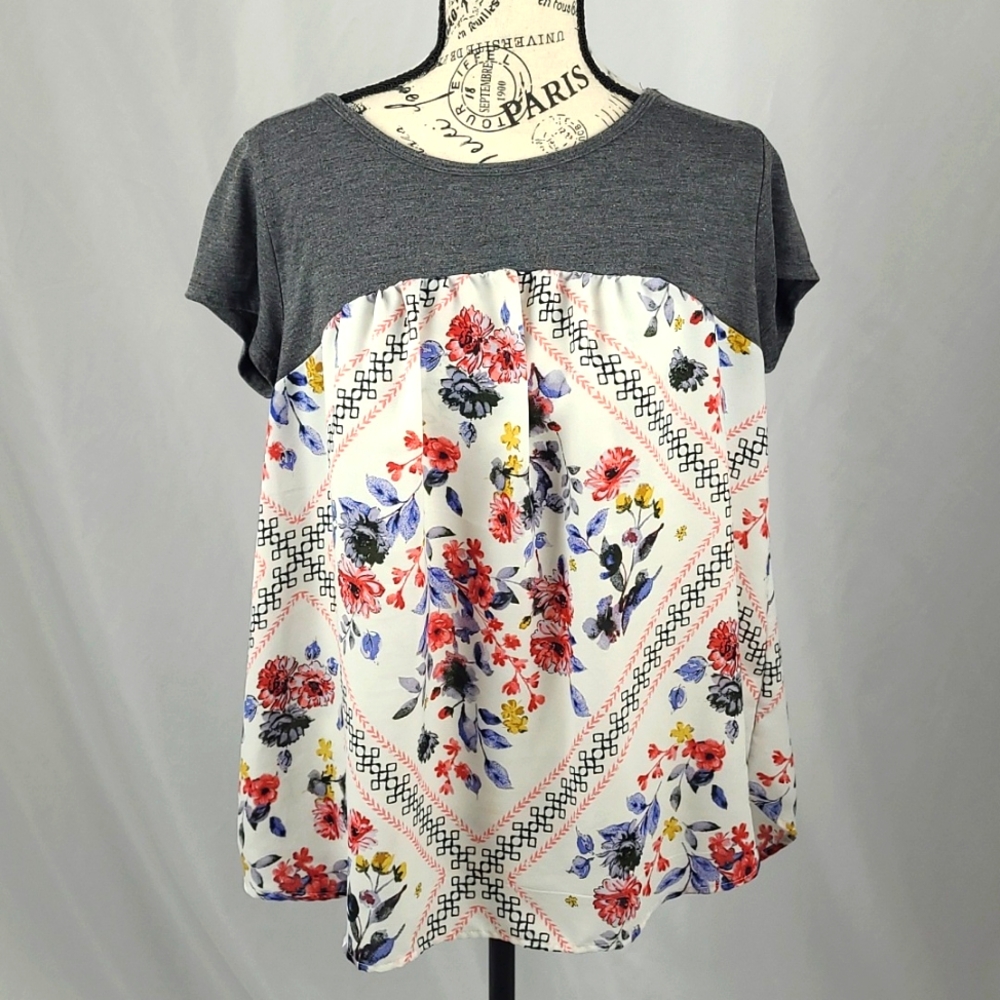 {Rewind} Floral flowy top